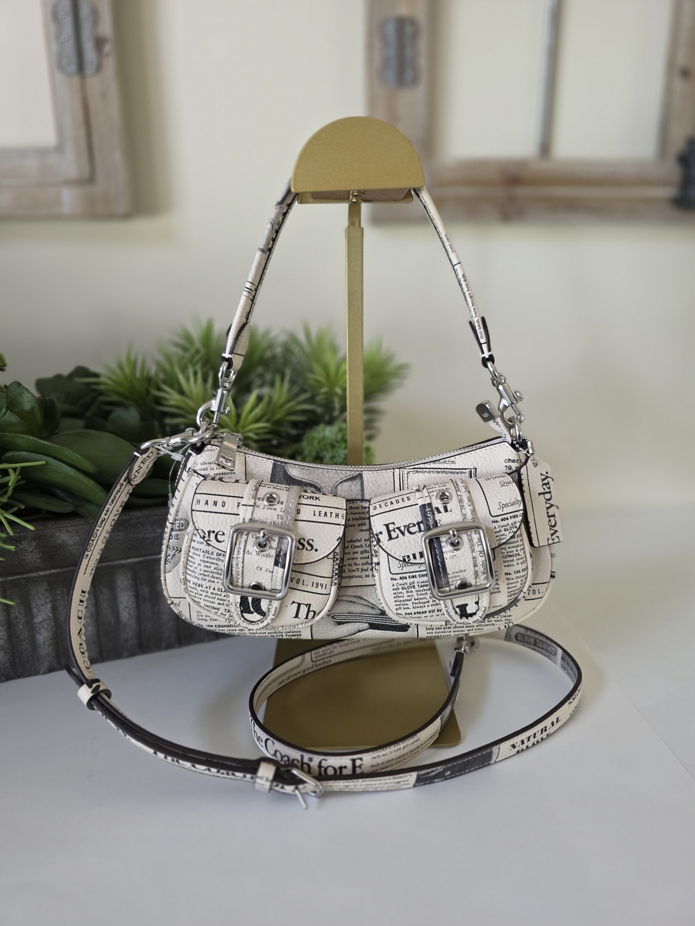 Coach Ashton Shoulder Crossbody Bag Newsprint NWT white Black Leather - Picture 3 of 14